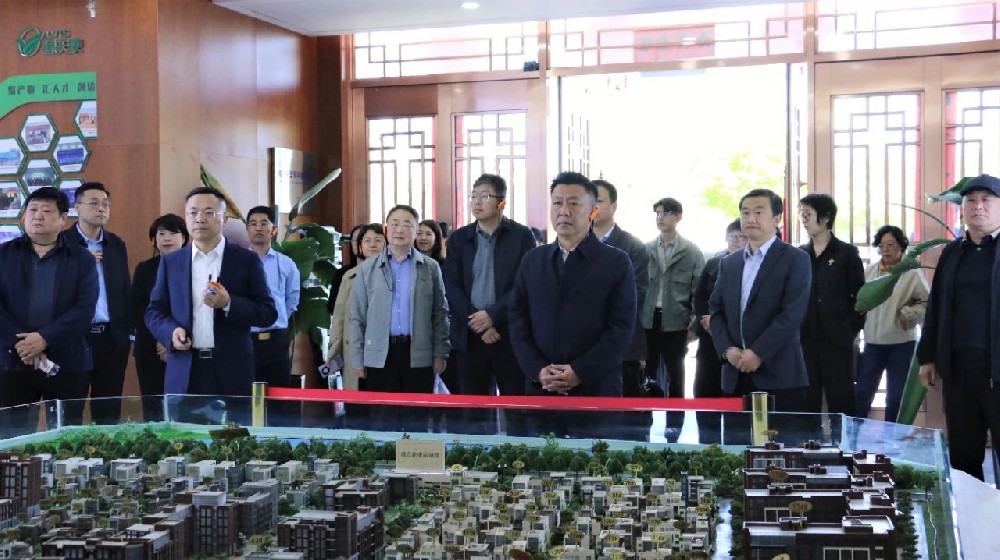青岛市区总工会到访绿天使观摩调研