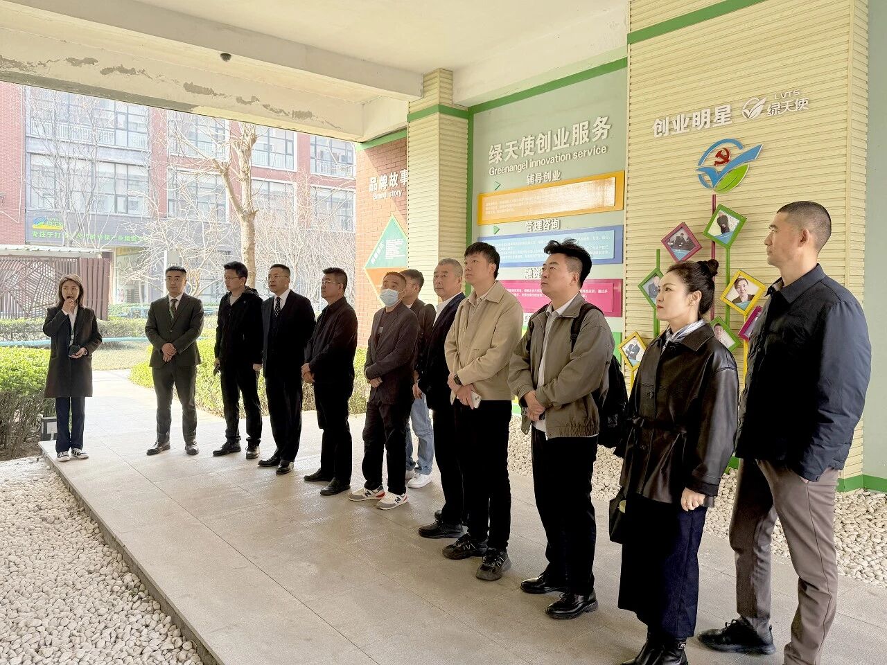 1774516789143916.jpg 2603261.jpg