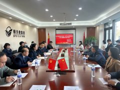 青岛市城阳区税务局夏庄税务所“联学联建共奋进 互学互通促提升支部共建暨税法宣传活动”在绿天使创业园举办